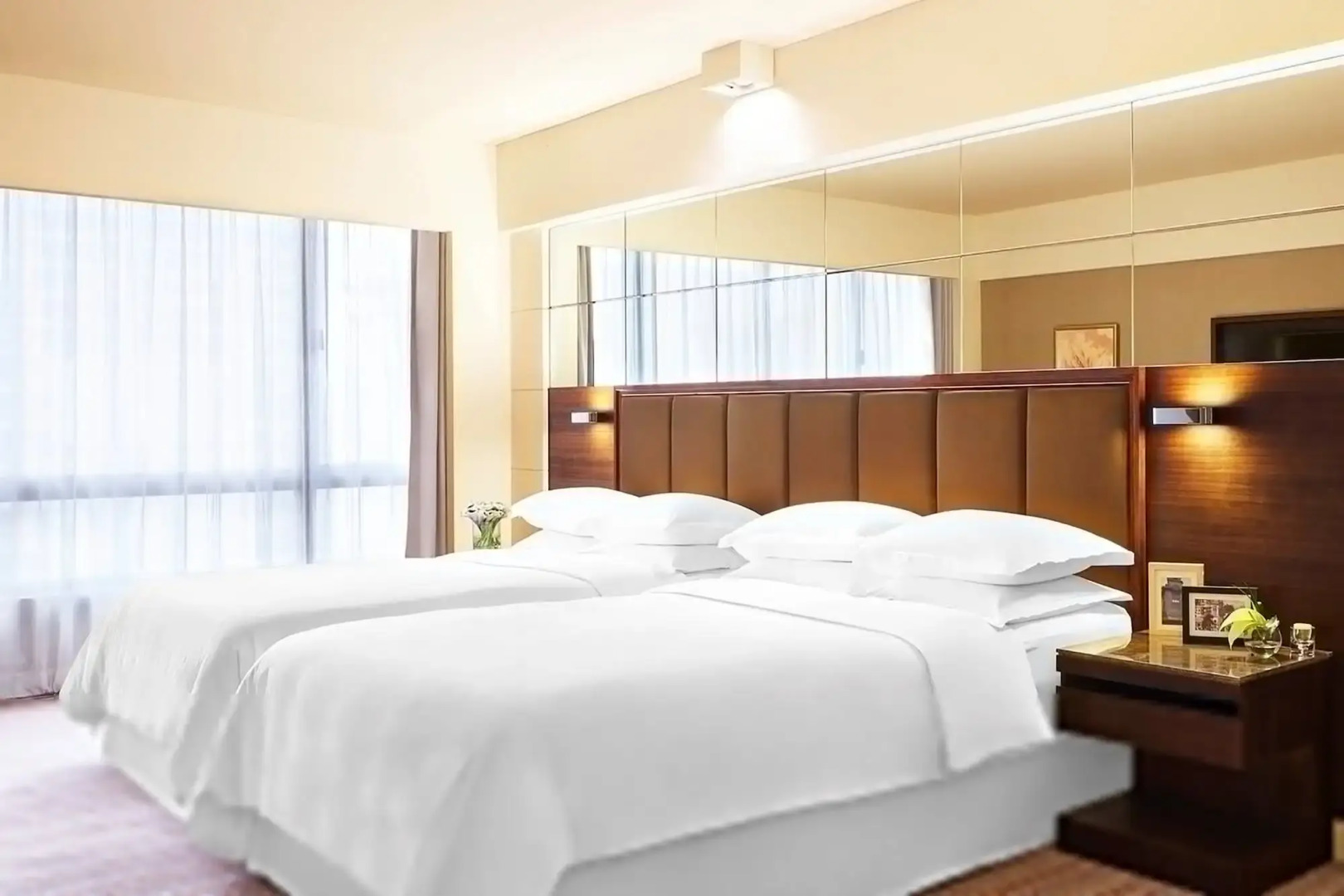 Sheraton Hong Kong Hotel & Towers