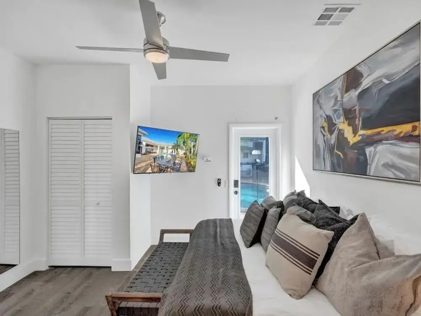 Sophia's Luxury Compound Resort w/ Heated Pool!