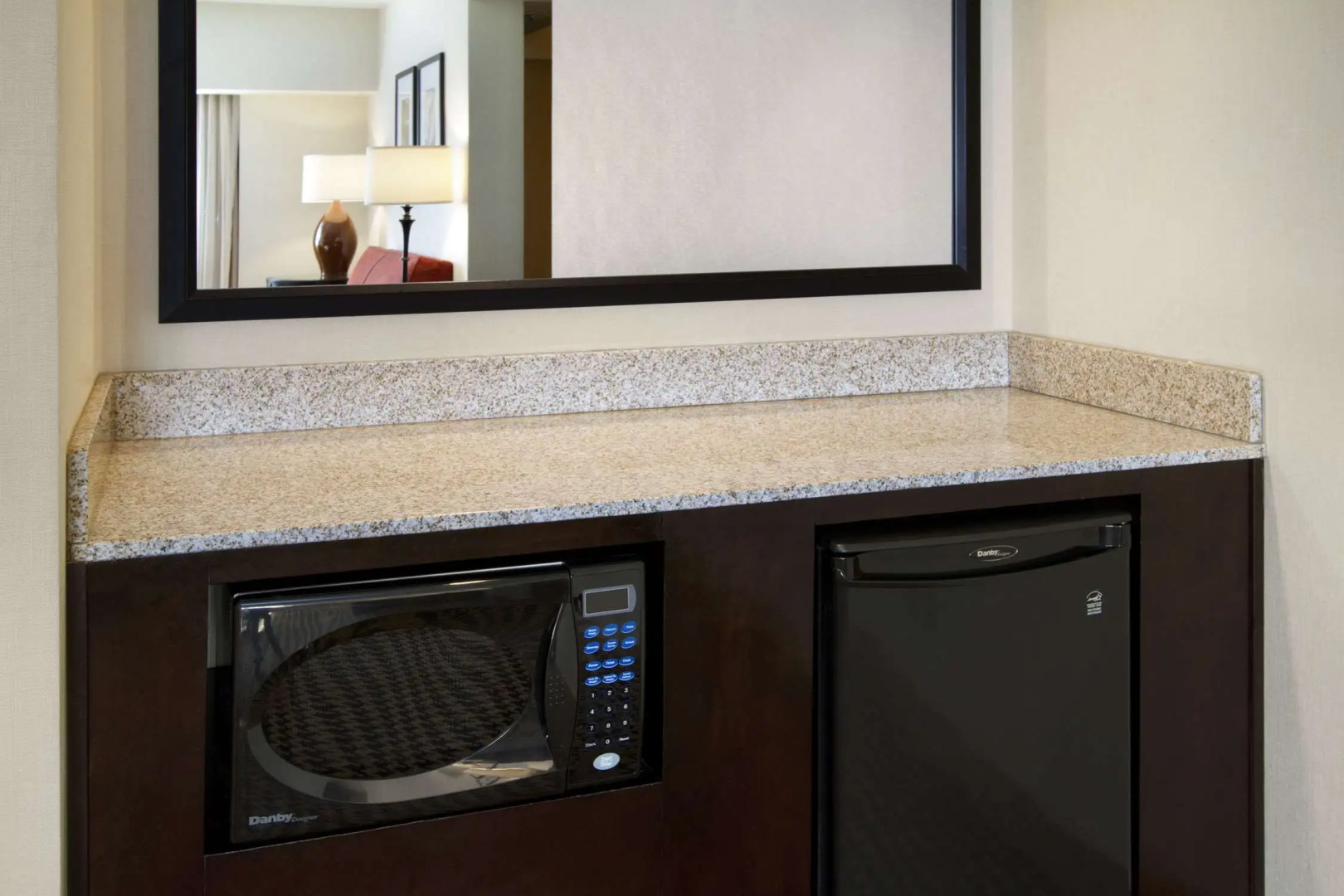 Embassy Suites by Hilton Detroit Metro Airport