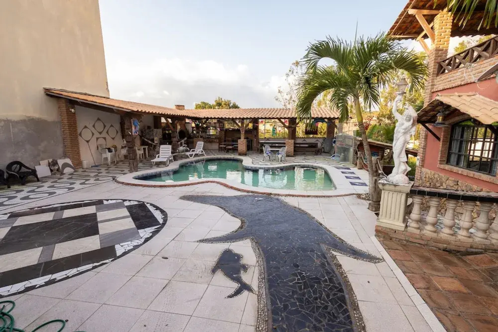 Casa de Campo Luxuosa c Piscina e Churrasqueira