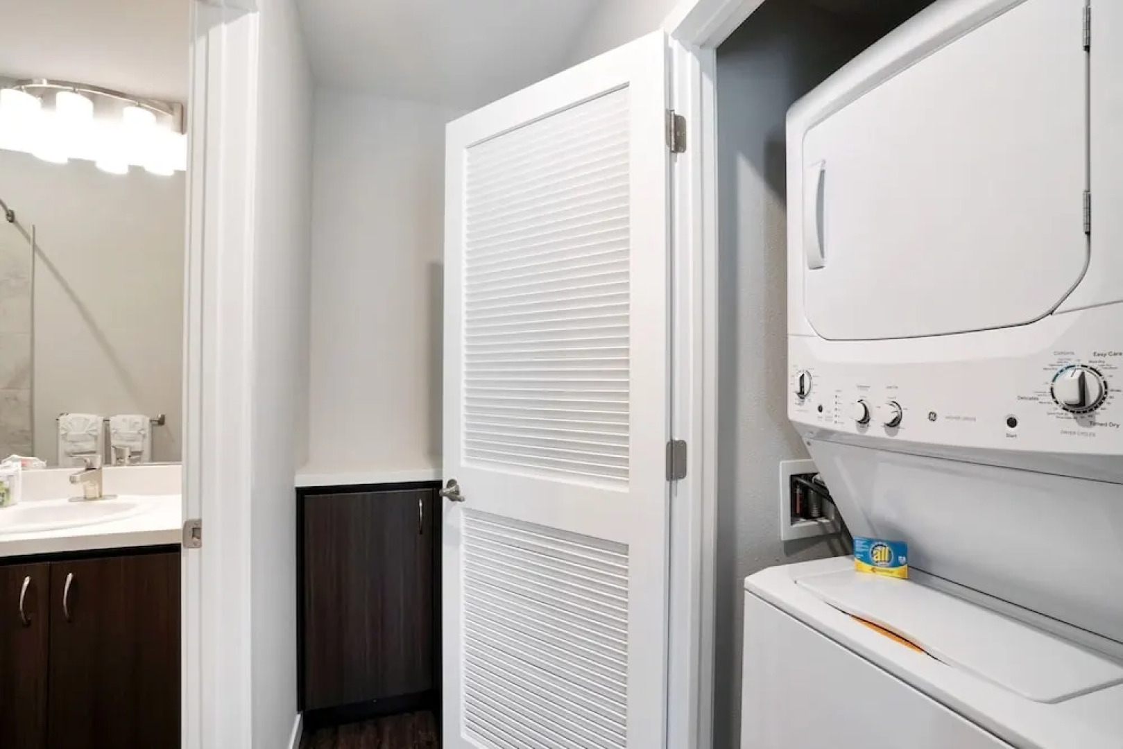 Global Luxury Suites in Campbell