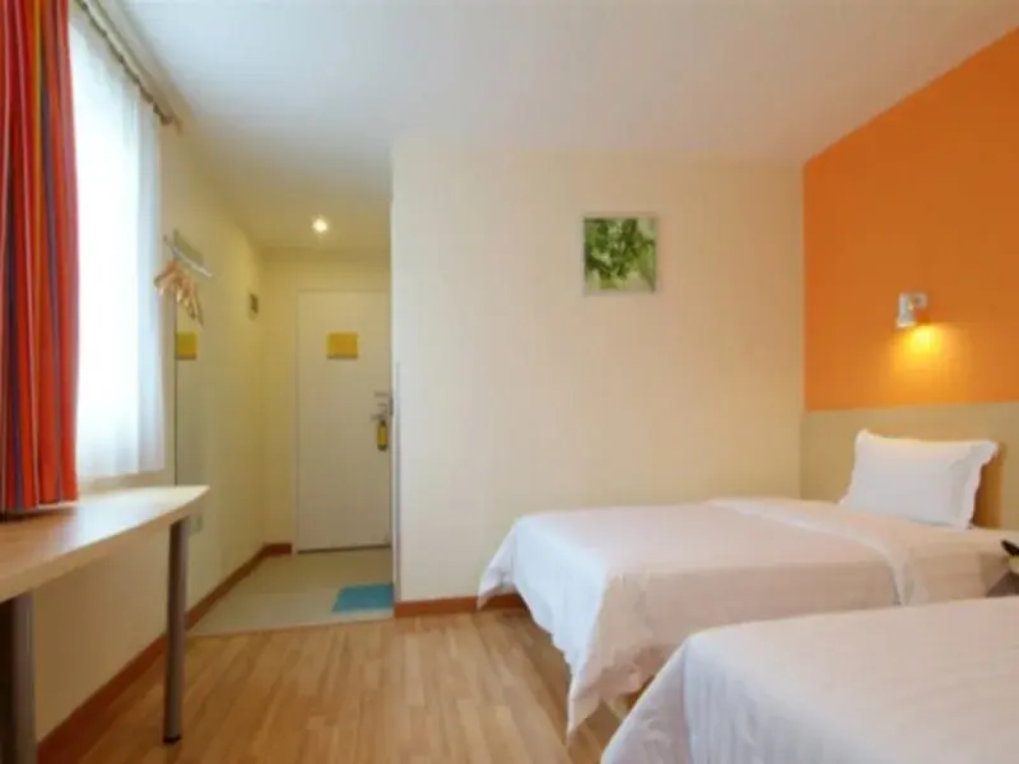 7Days Inn Maoming Zhan Qian Road