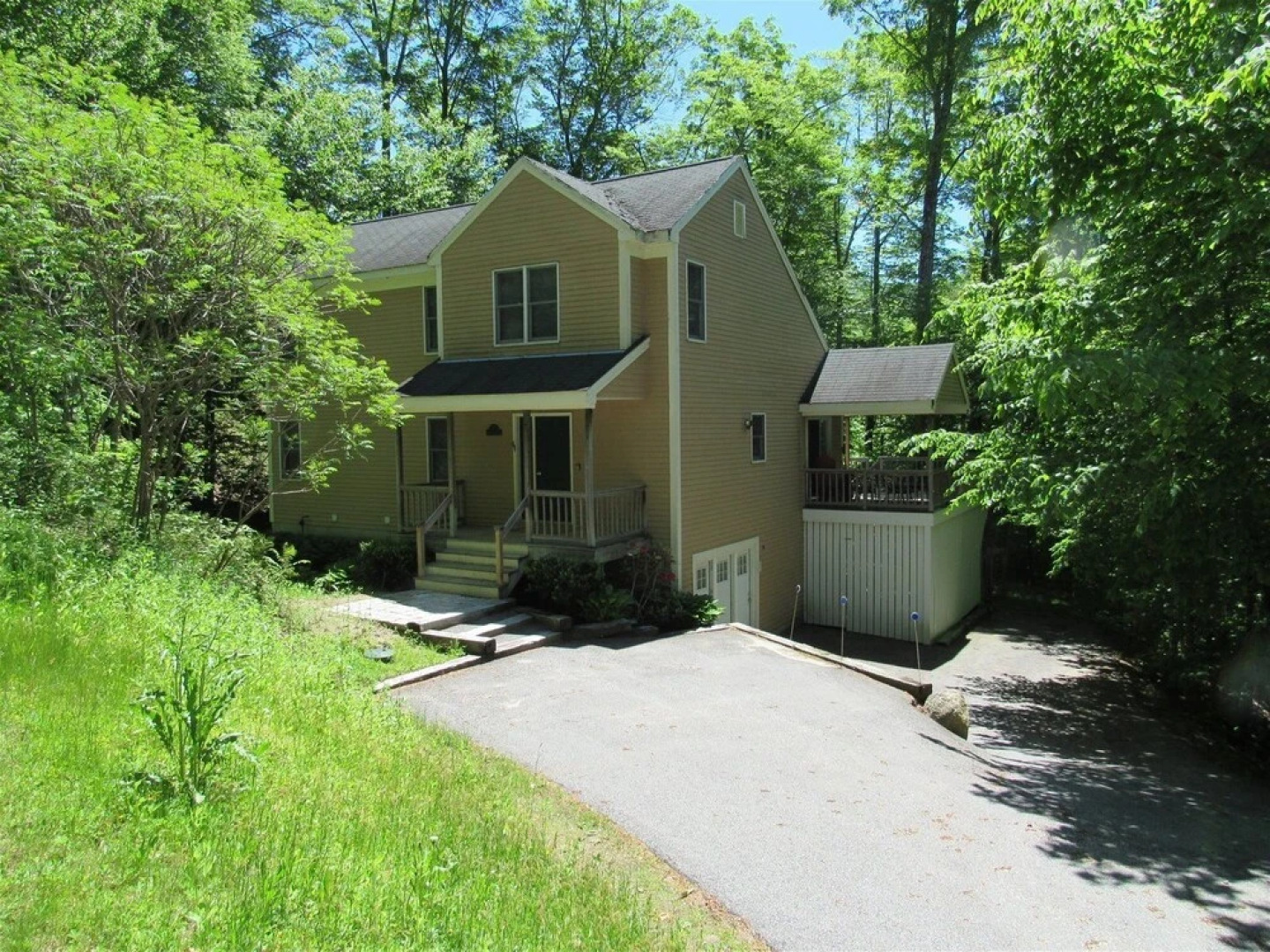 Pet Friendly Private Home, Located in Forest Ridge, Lincoln, NH - Fr8cl