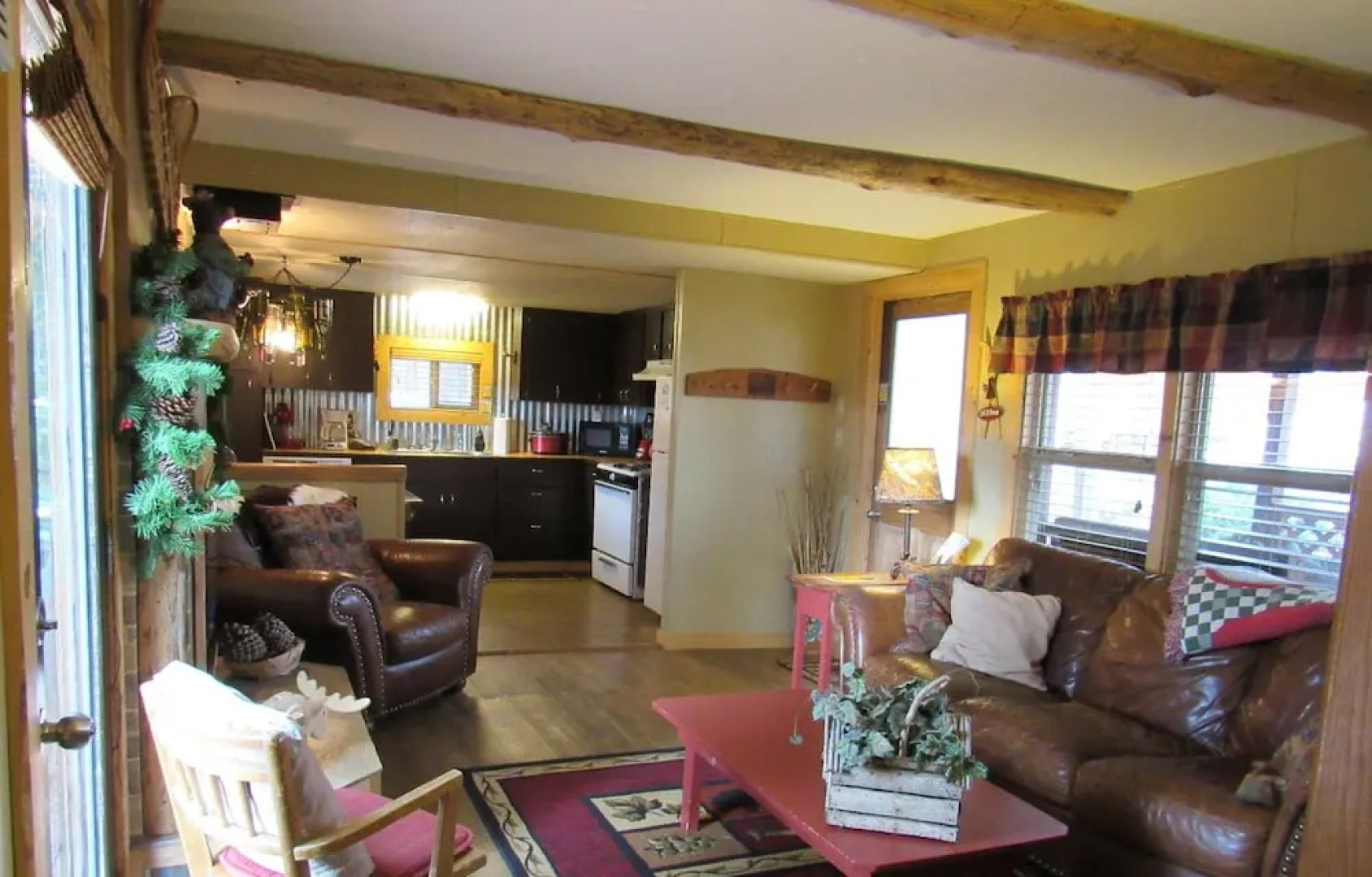 Uncle Billy Bob's Redneck Trailers Vacation Rentals #3