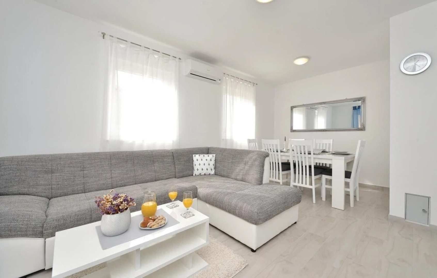 Stunning Home in Vrsi-mulo With Wifi and 2 Bedrooms