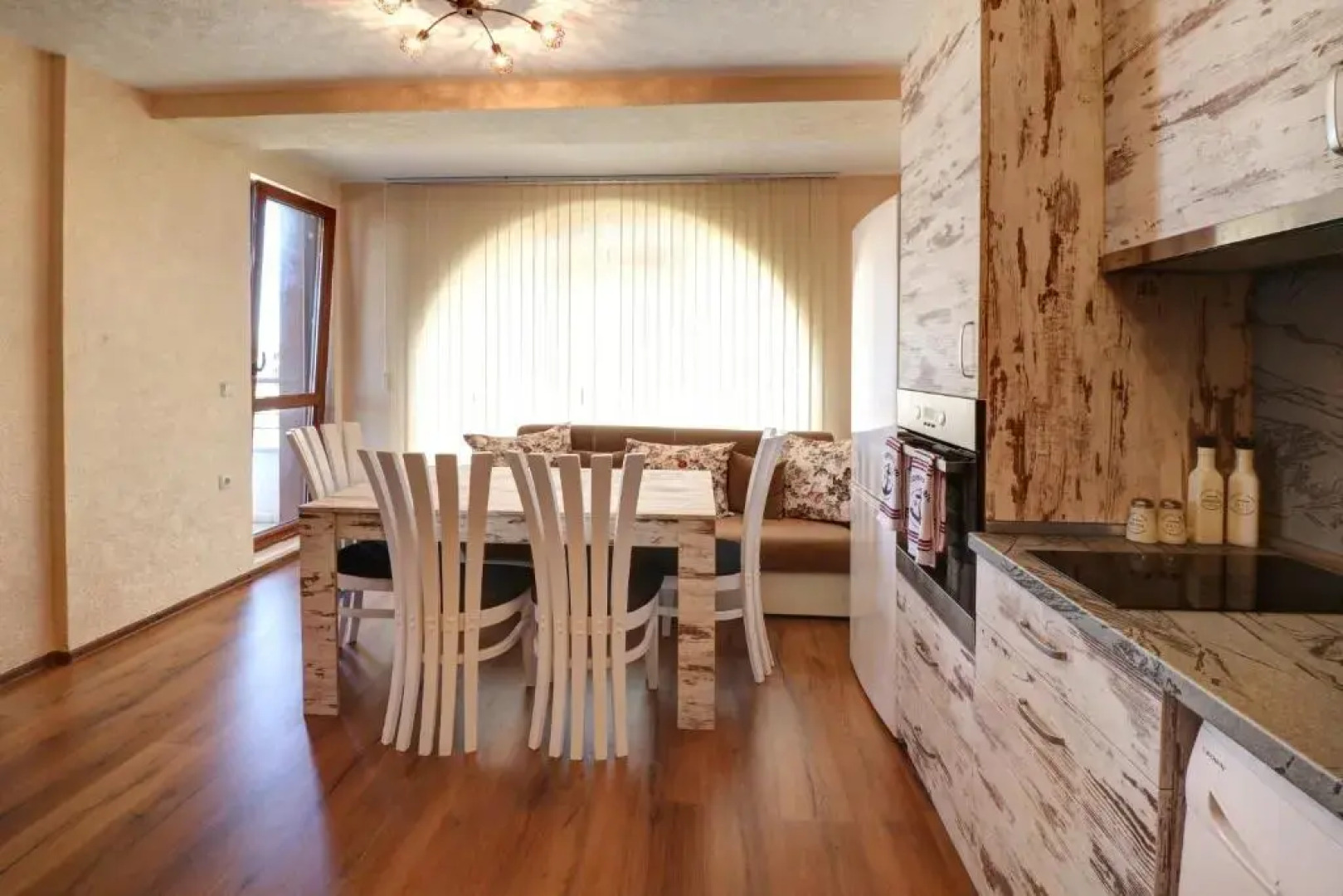 Complex Hunter's Beach