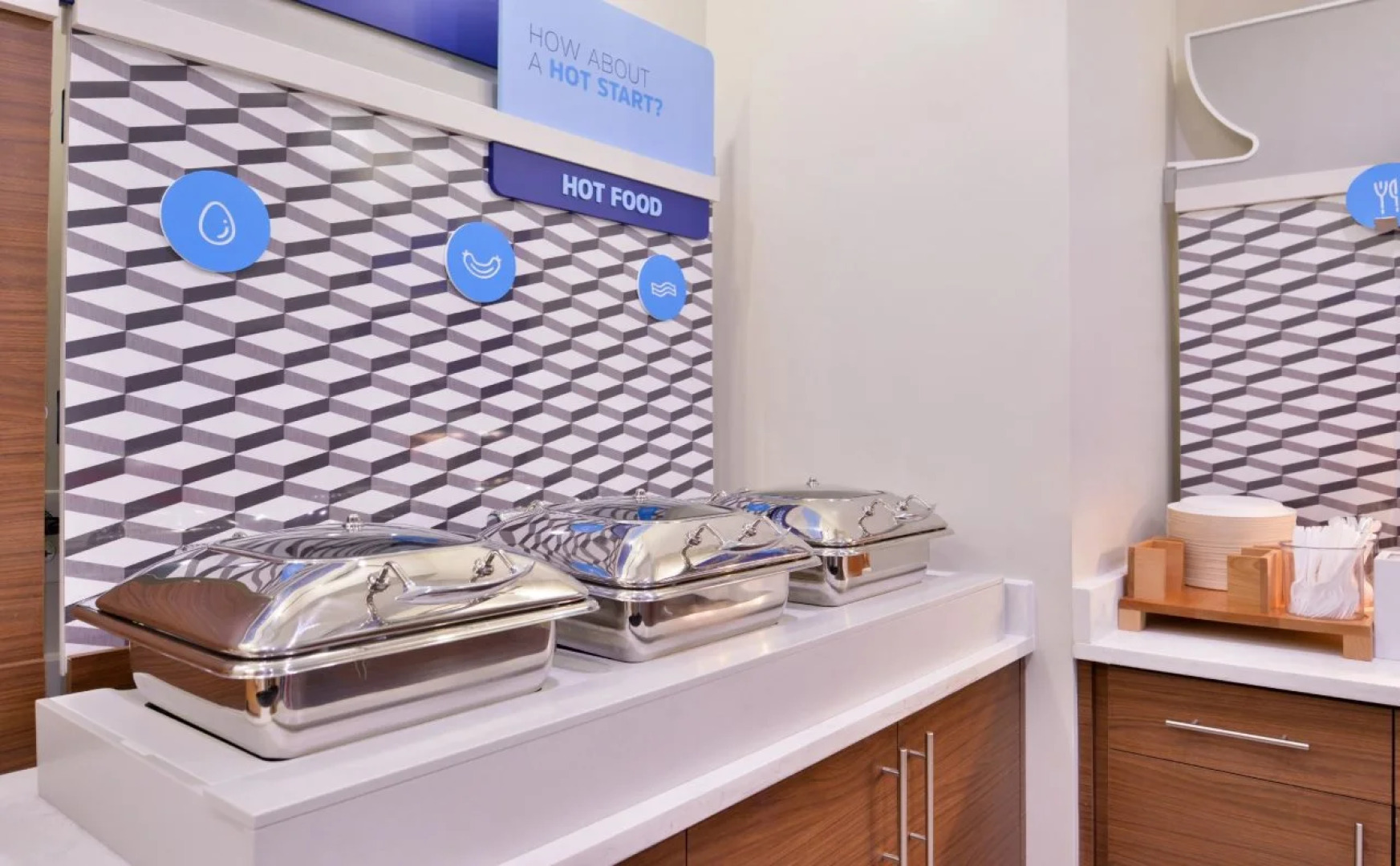 Holiday Inn Express New Orleans - St Charles (ex Modern Hotel)