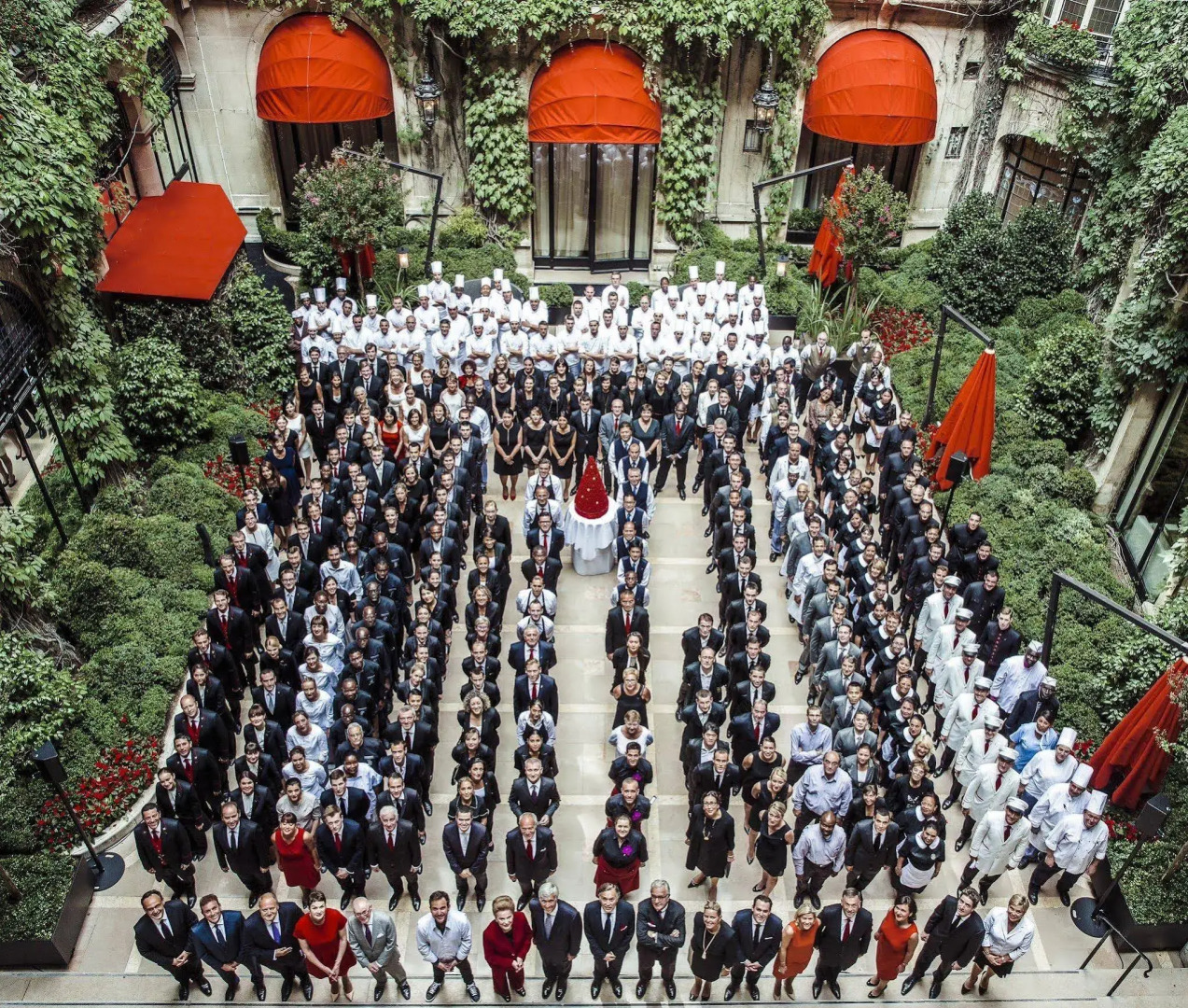 Отель Plaza Athenee