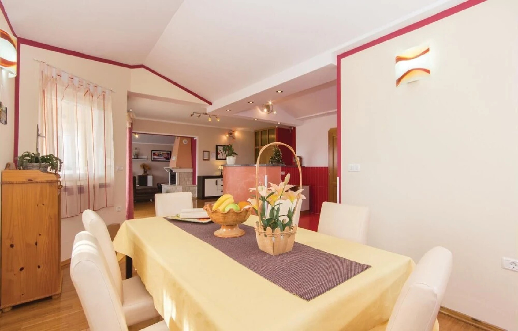 Amazing Home in Marcana With Wifi and 6 Bedrooms