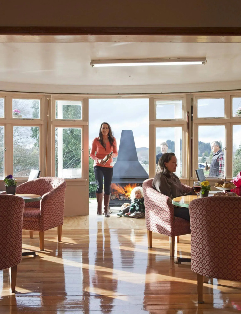 Snowy Waters Lodge & Tours