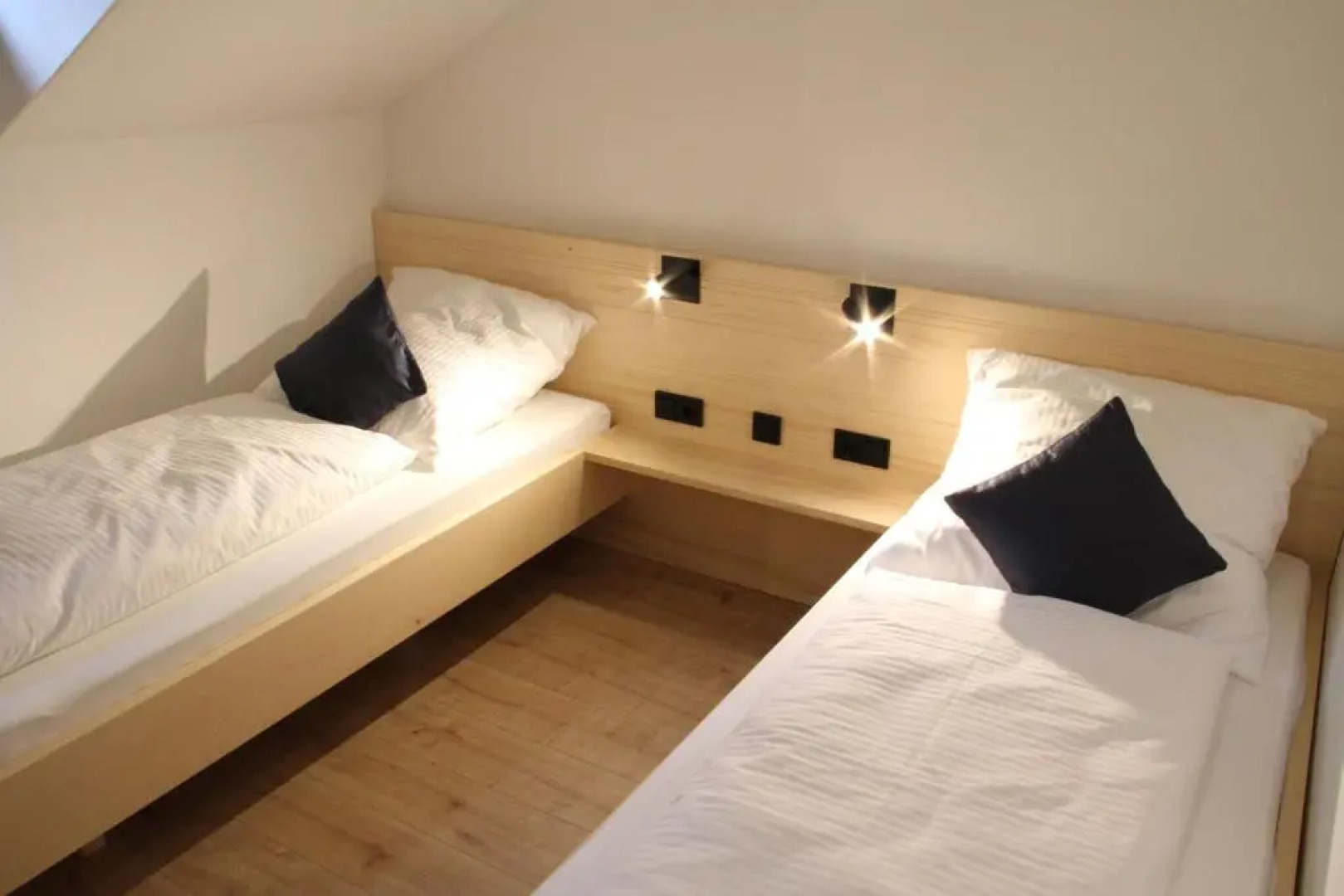 Chalet an der Donau direkt bei Regensburg, 5 Sterne DTV