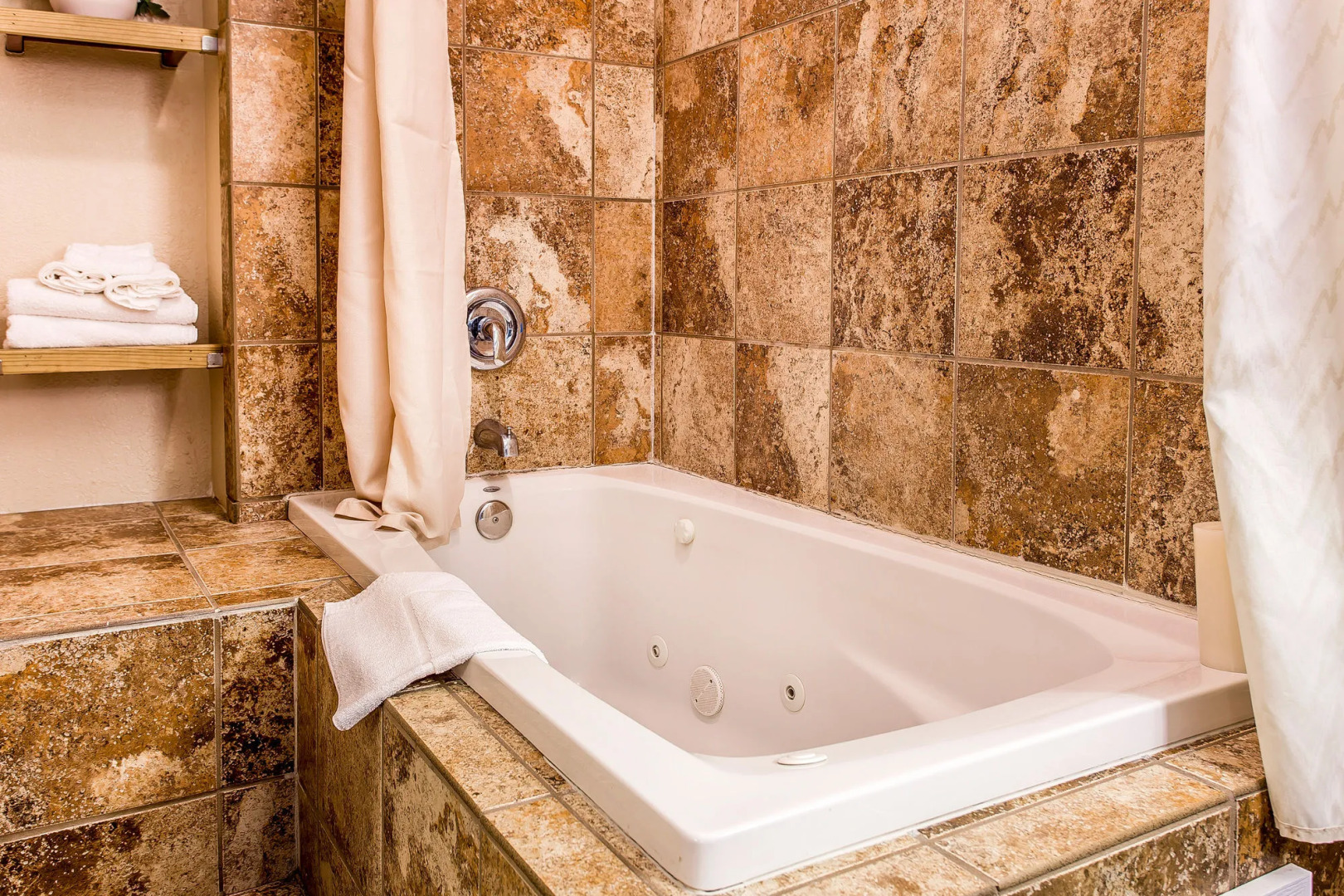 Seahorse Inn and Cottages