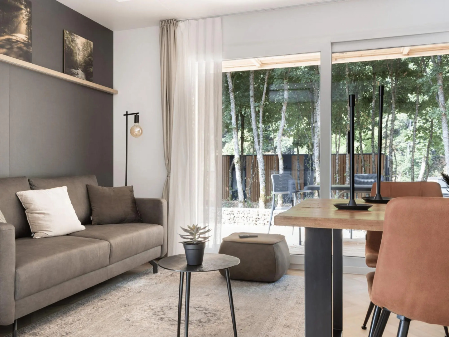 Modern chalet with air conditioning, in a holiday park, in a natural environment