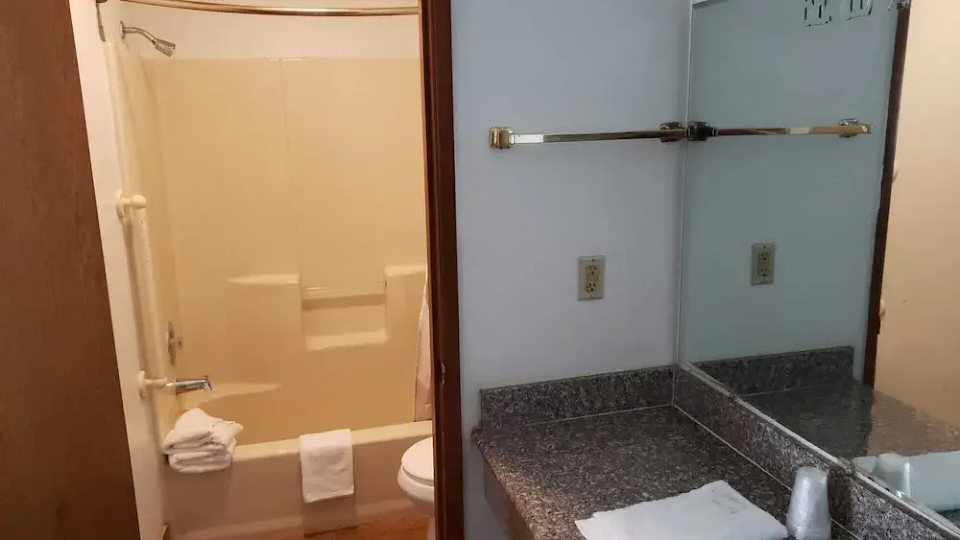 Hotel O Rama Inn & RV Park