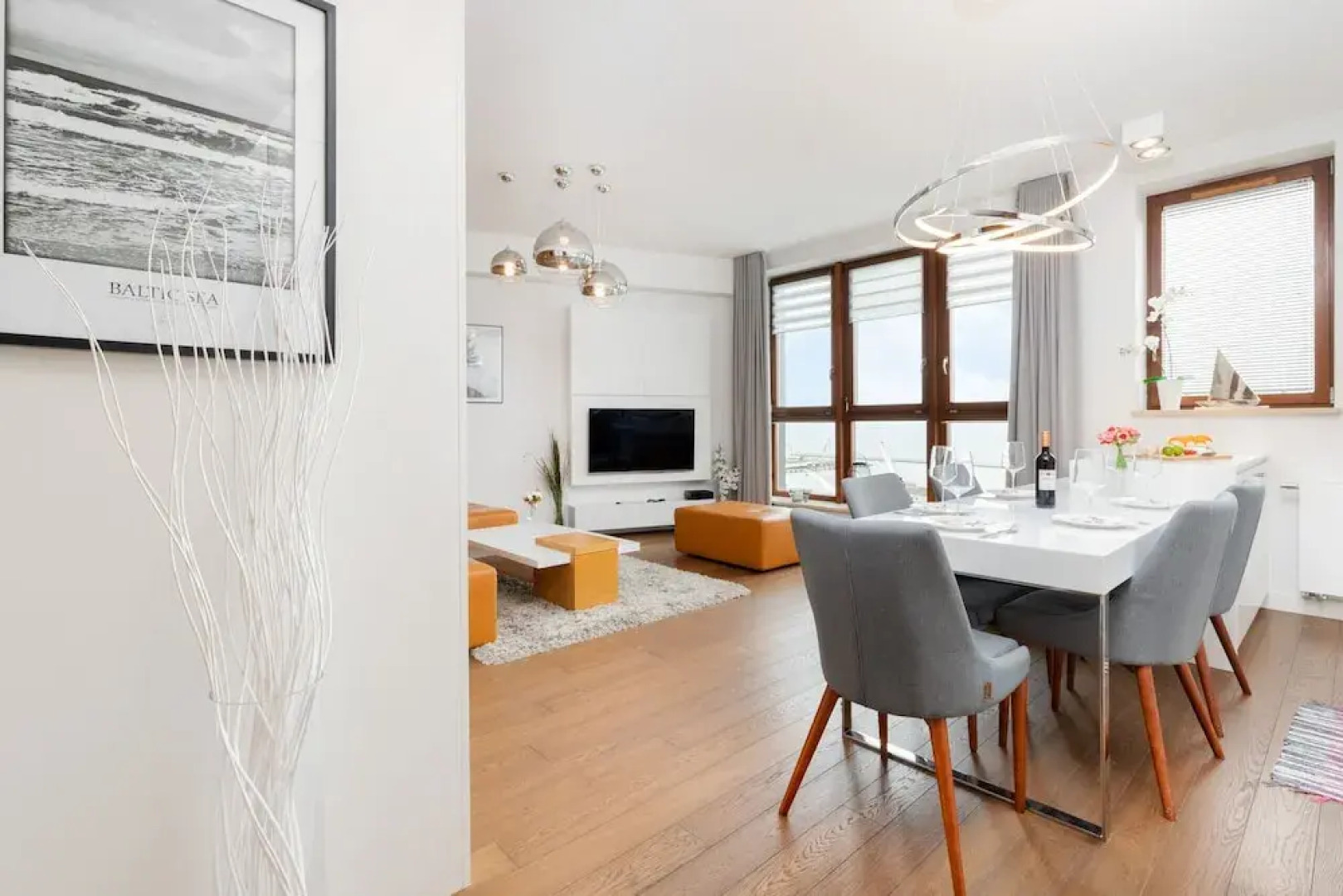 Apartment Sea Towers Gdynia by Renters