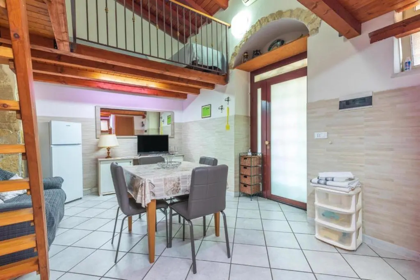 Casetta Con Piscina Fra Catania E Siracusa