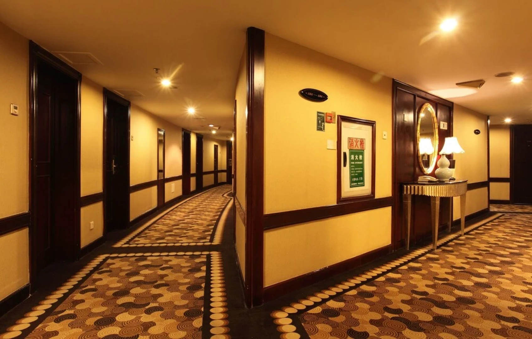 Zhengzhou Weilai Conifer Hotel