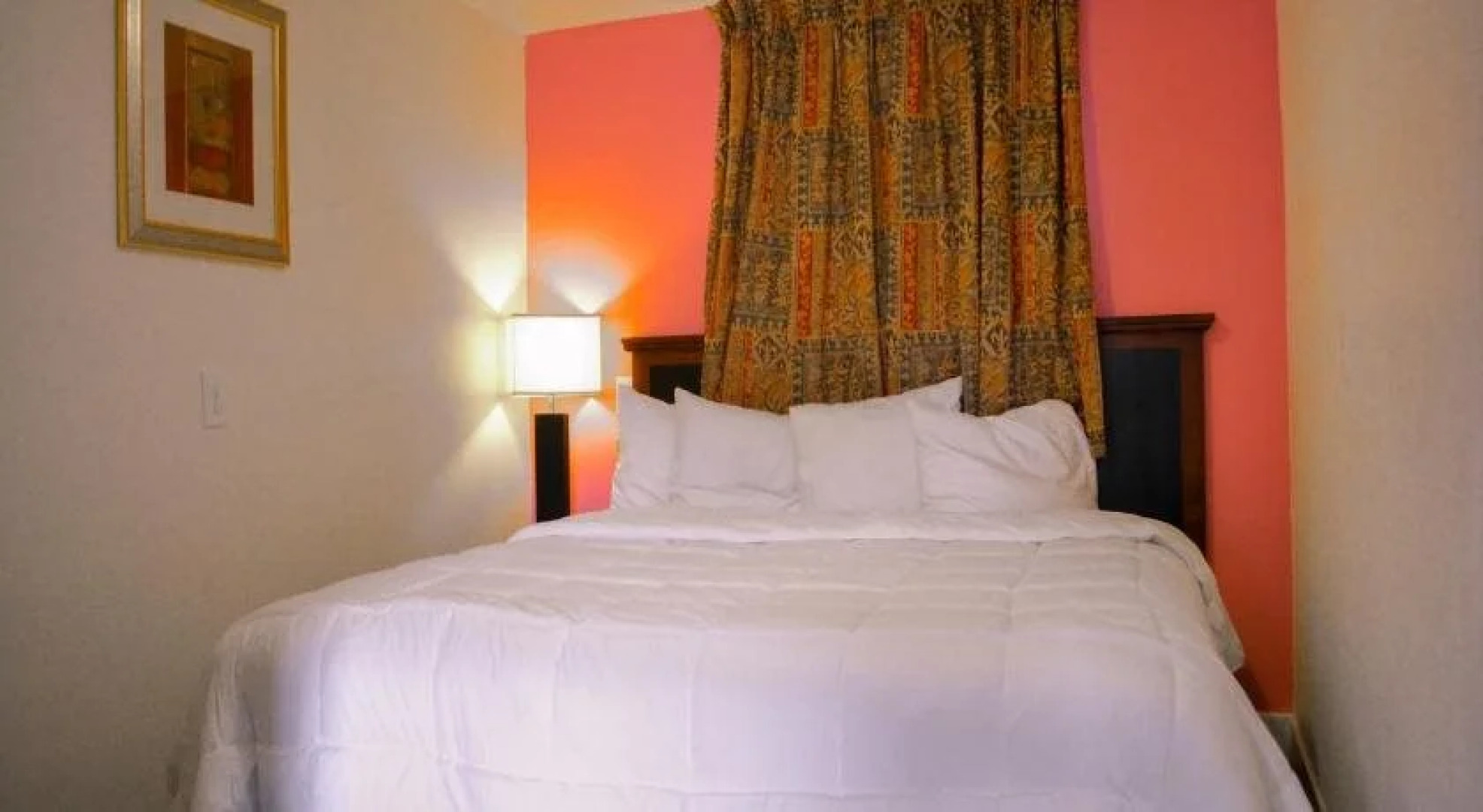 Del Rancho Motel By Townhouse Portland OR Hwy 205