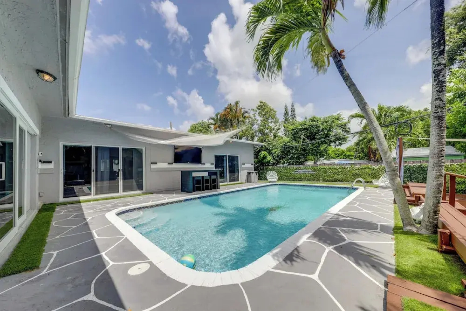 Private Oasis in West Park Near the Beach!