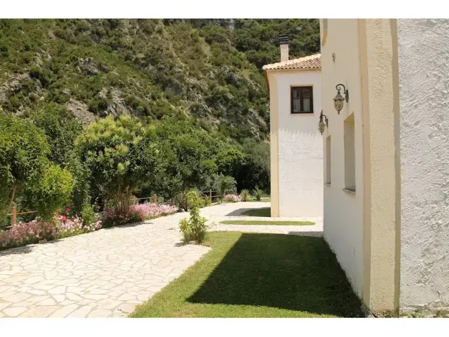 Piges Hotel at Acheron Springs