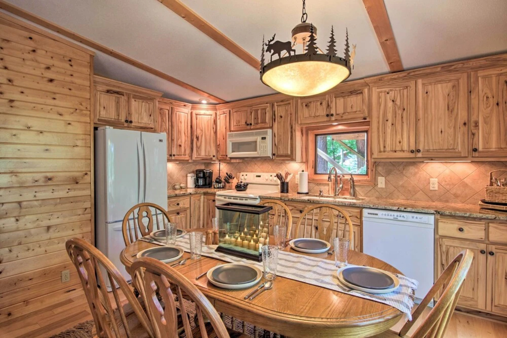 Spacious Cabin on Cross Lake: Treehouse & Sauna!