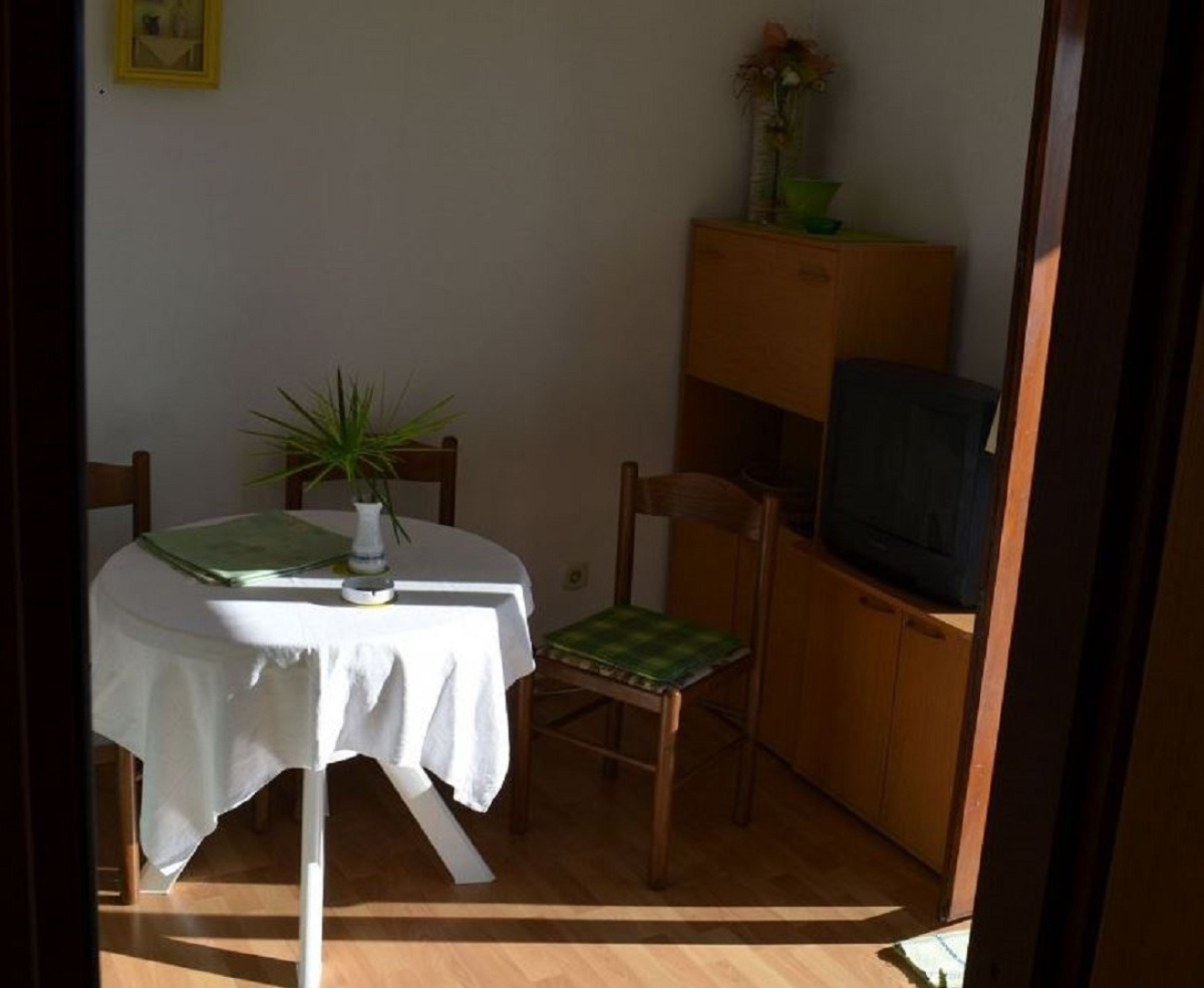 Apartment Jozo - 150 m from pebble beach: A2 Gradac, Riviera Makarska