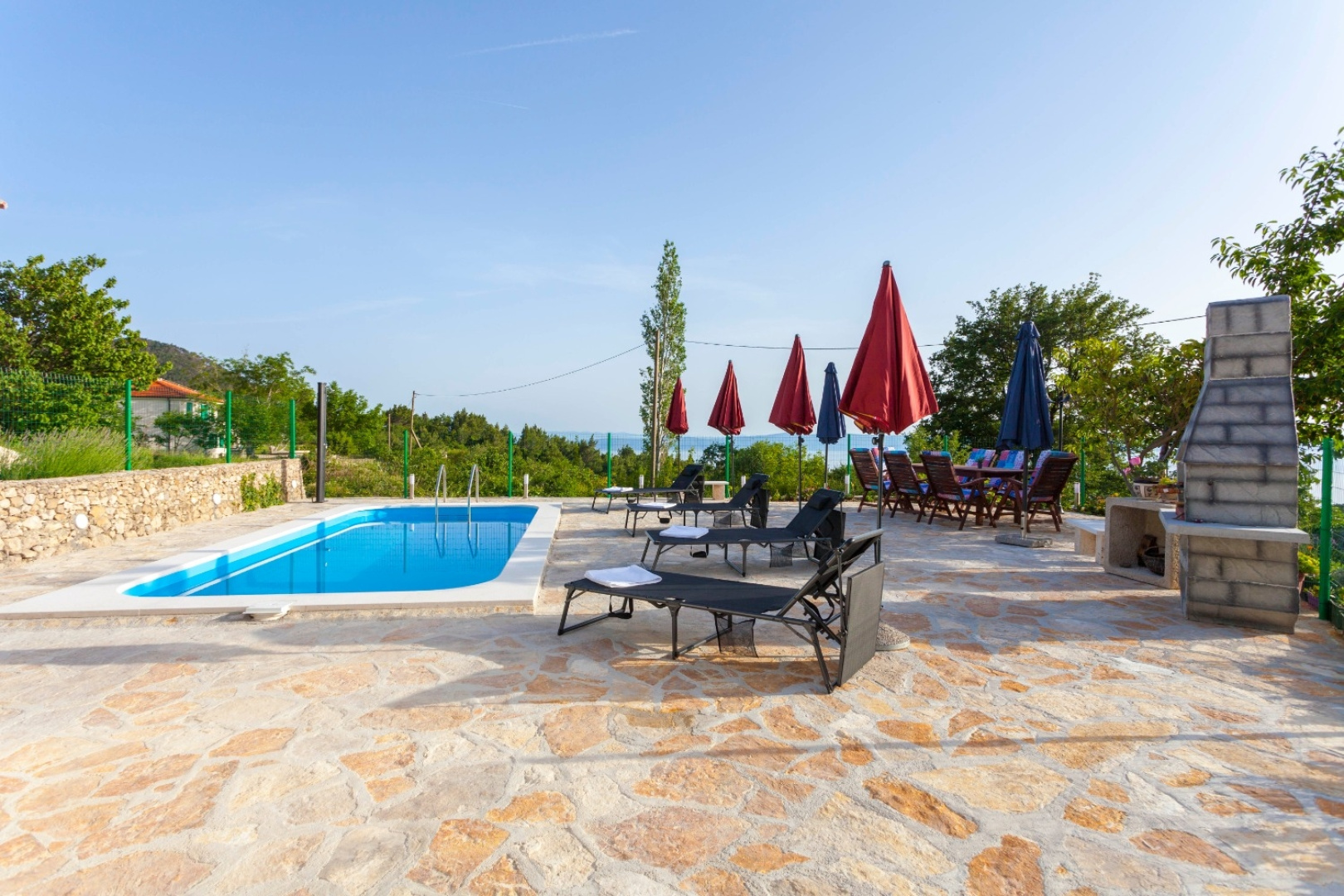 Holiday house Tonci - comfortable & surrounded by nature: Tucepi, Riviera Makarska