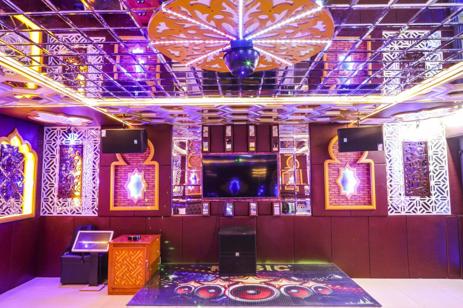 Huong Viet Hotel Quy Nhon - Beachfront