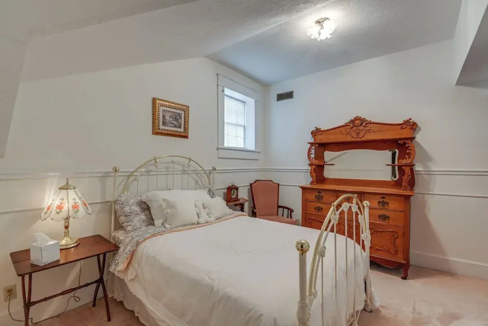 Walk to Lawrenceburg Square: Home for Large Groups