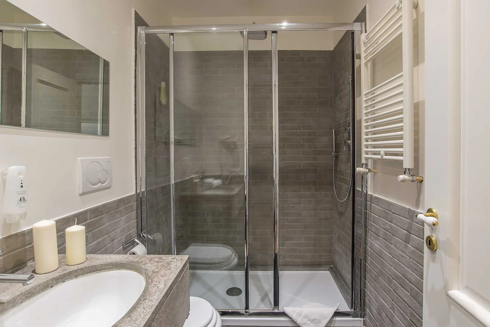 B&B 94 Rooms Vatican Scipioni