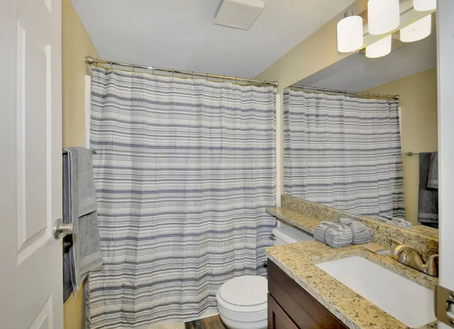 Red Rock Retreat 1BR by Casago