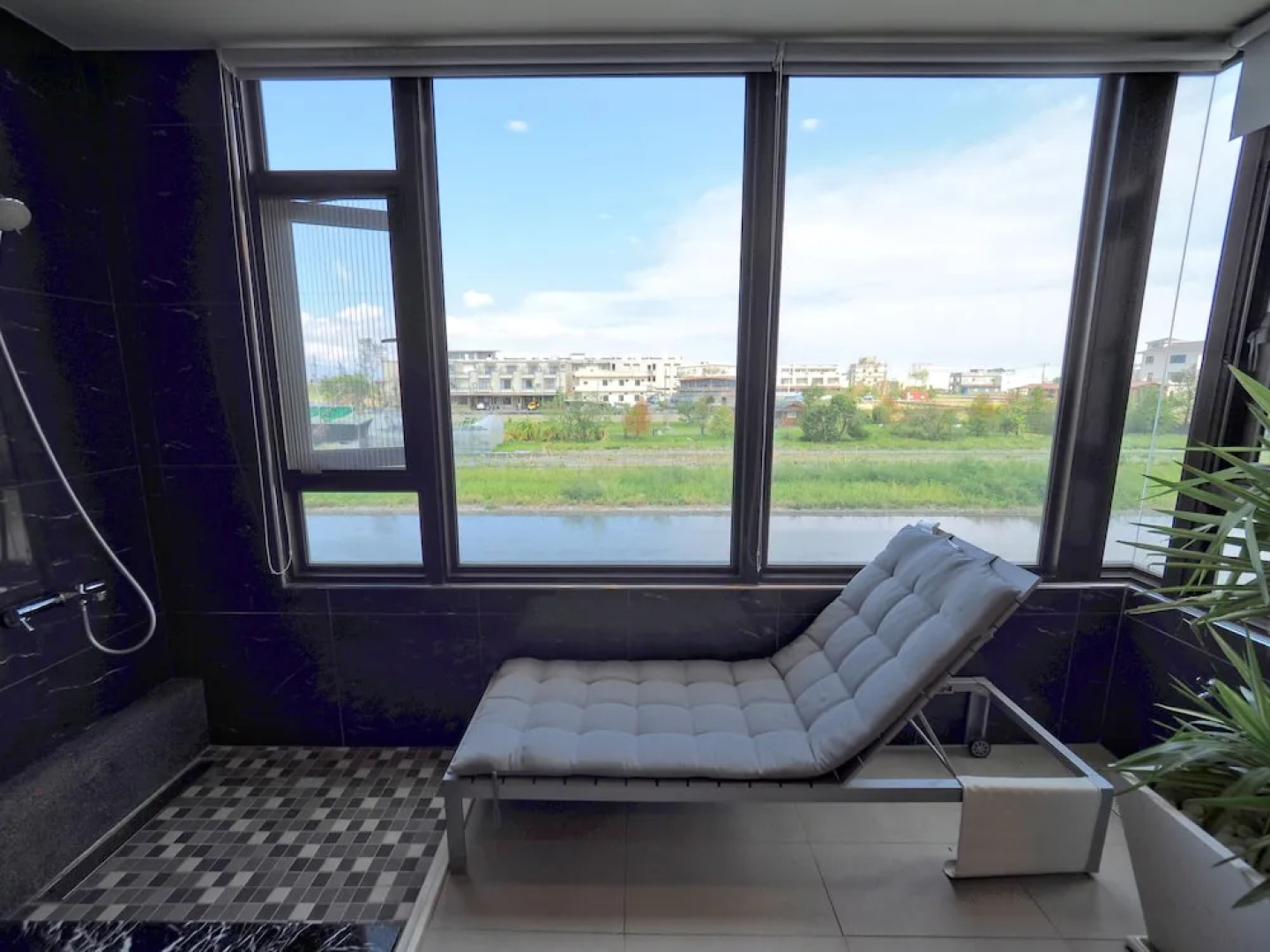 Sakura Bed and Breakfast