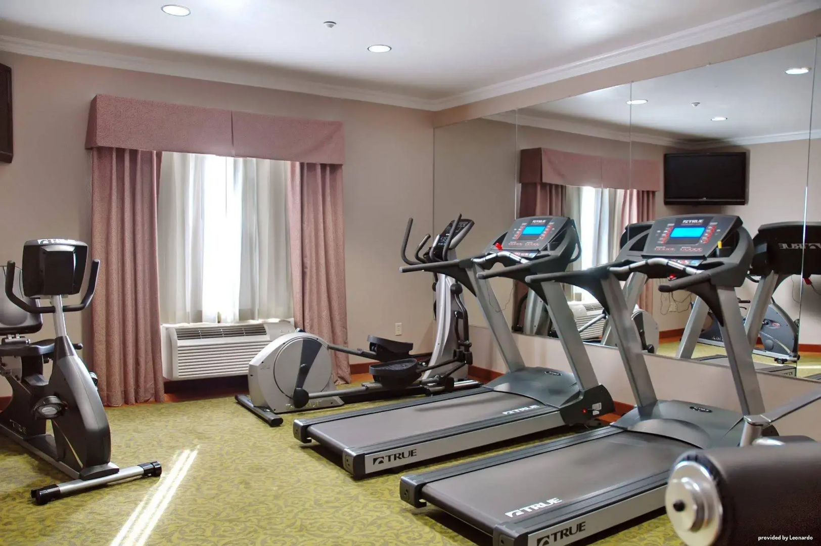 Отель by Best Western Yucca Valley Joshua Tree