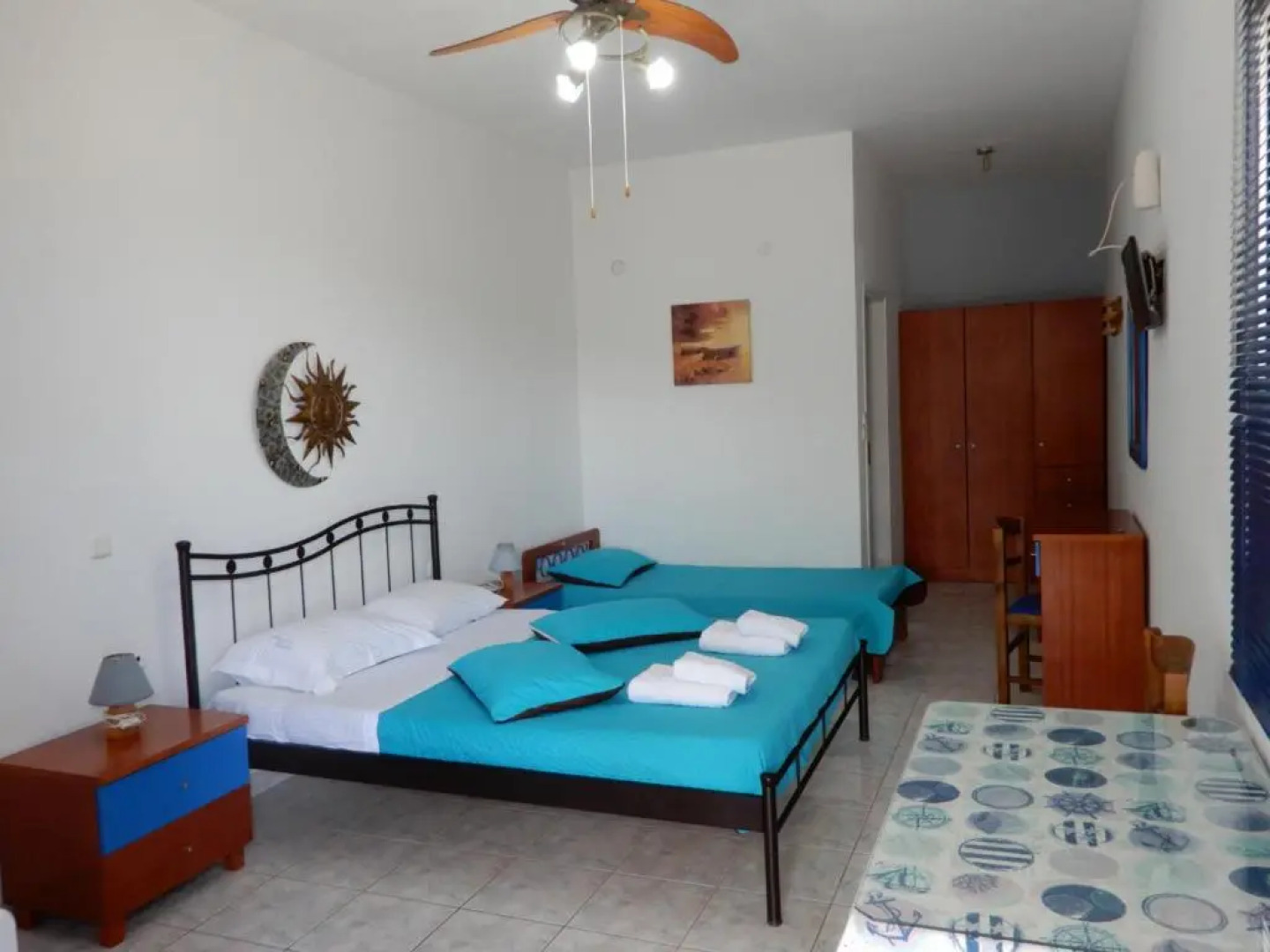 Απεραντο Γαλαζιο 1