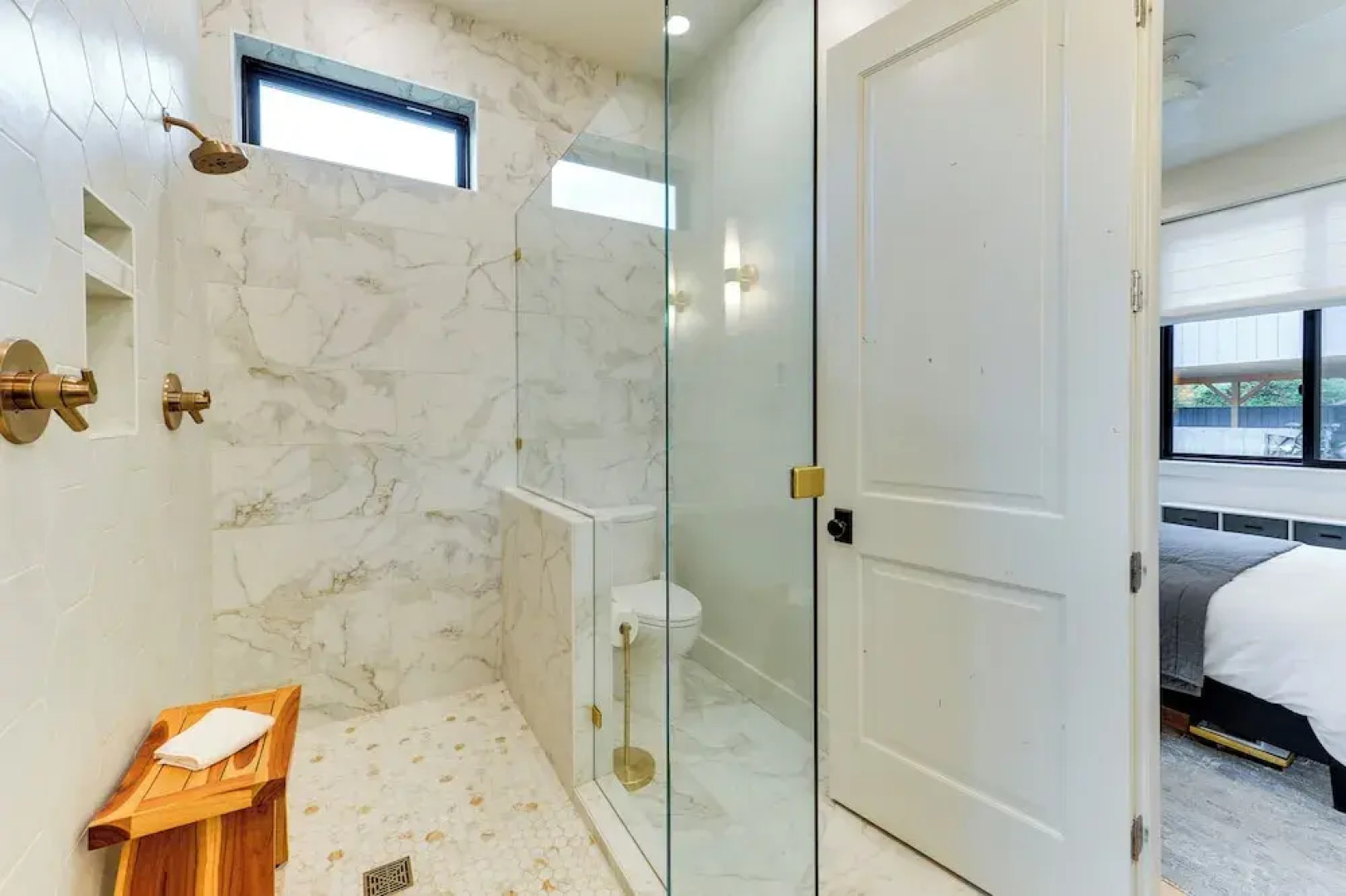 Modern Turnerville Cabin w/ Hot Tub & Scenic Views