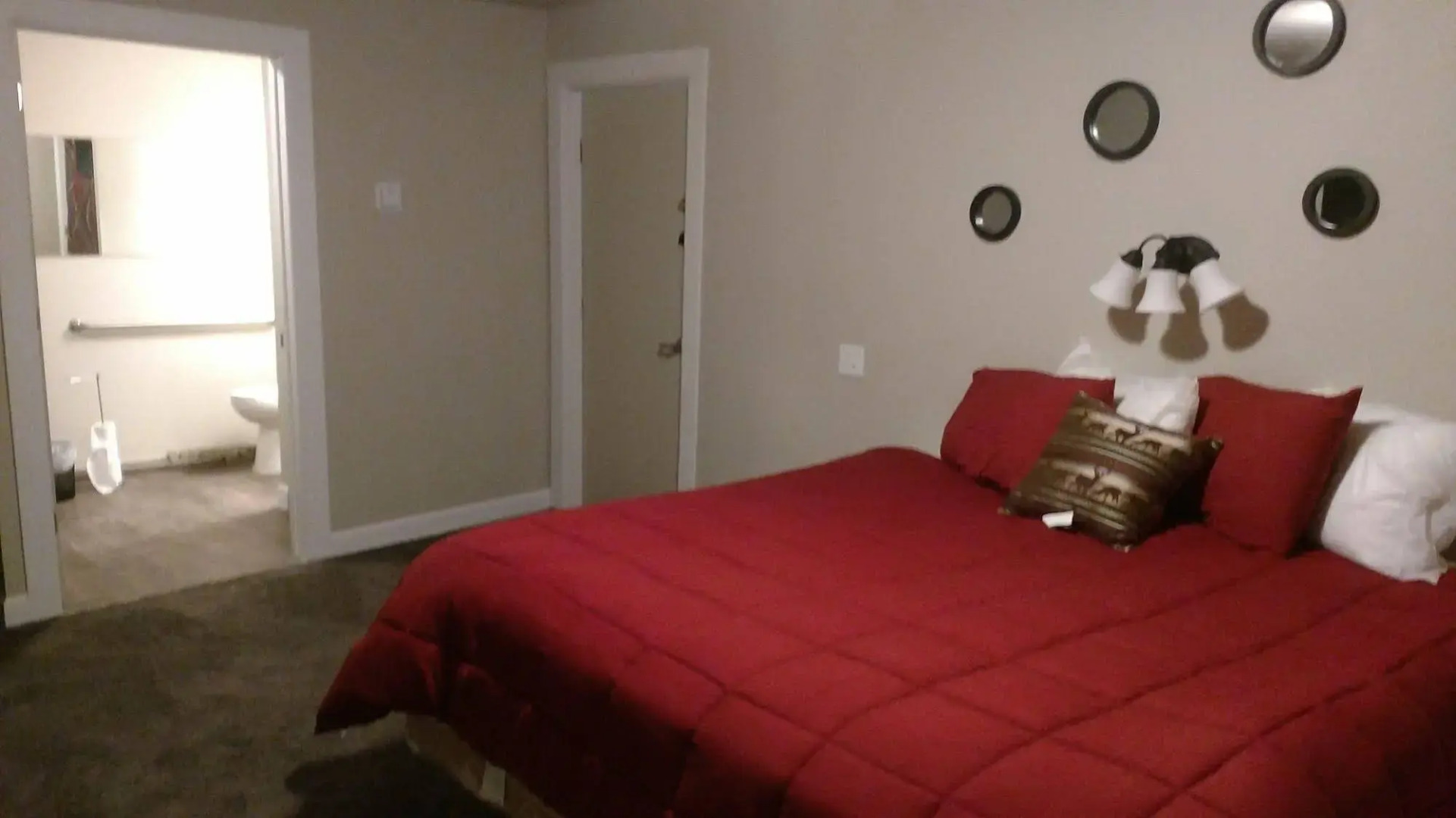 Roundtop Mountain Vista - Cabins and Motel