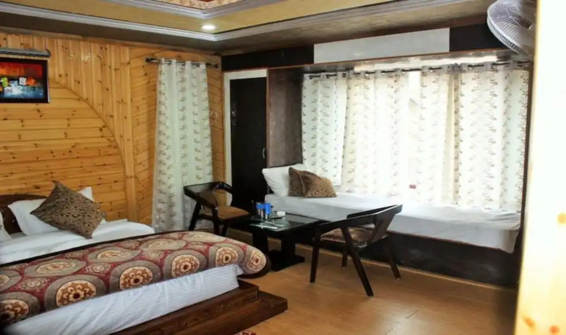 Adb Rooms Hotel Paradise Retreat