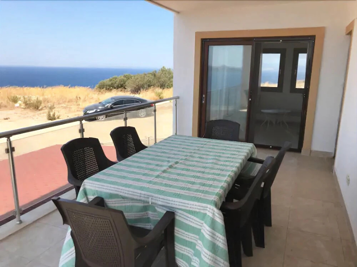 Villa with Hot Tub in Peninsula