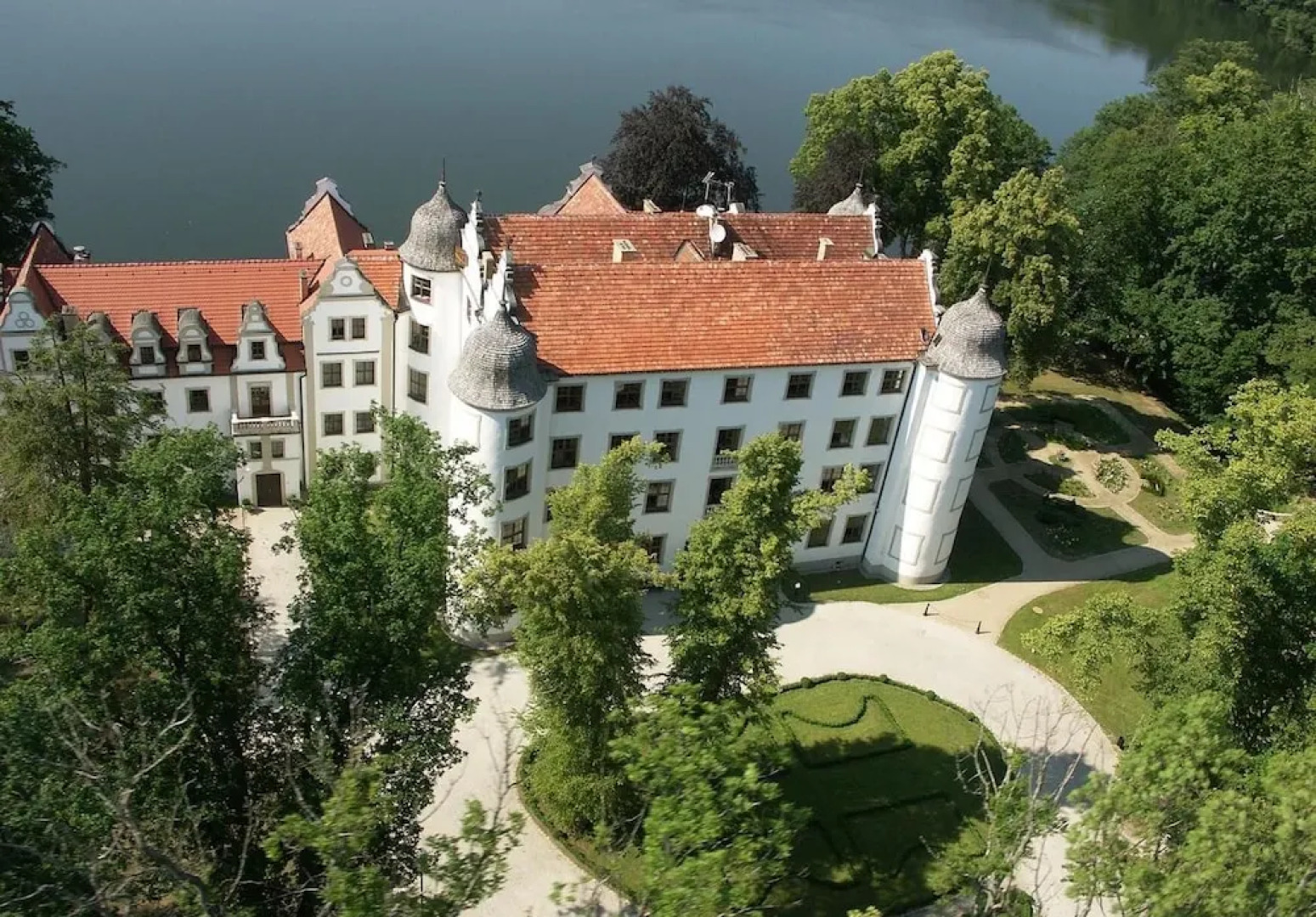 Podzamcze - Schlosspension