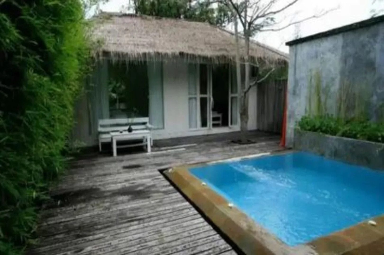 Brassiere Beach Resort