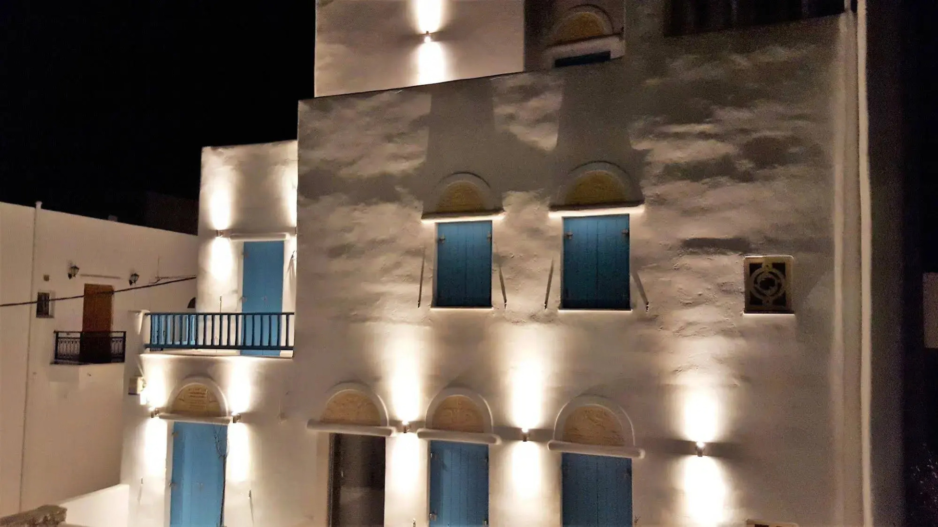 Tinos Aqua Palazzo