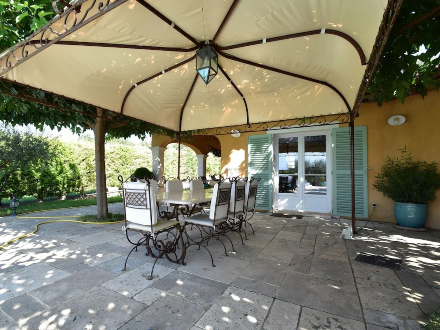 Stunning Villa Near Regusse With Private Swimming Pool