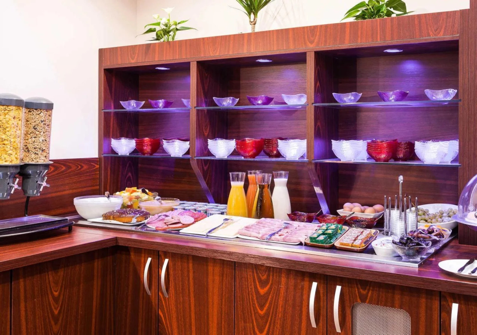 Quality Inn & Suites Greenville - Haywood Mall