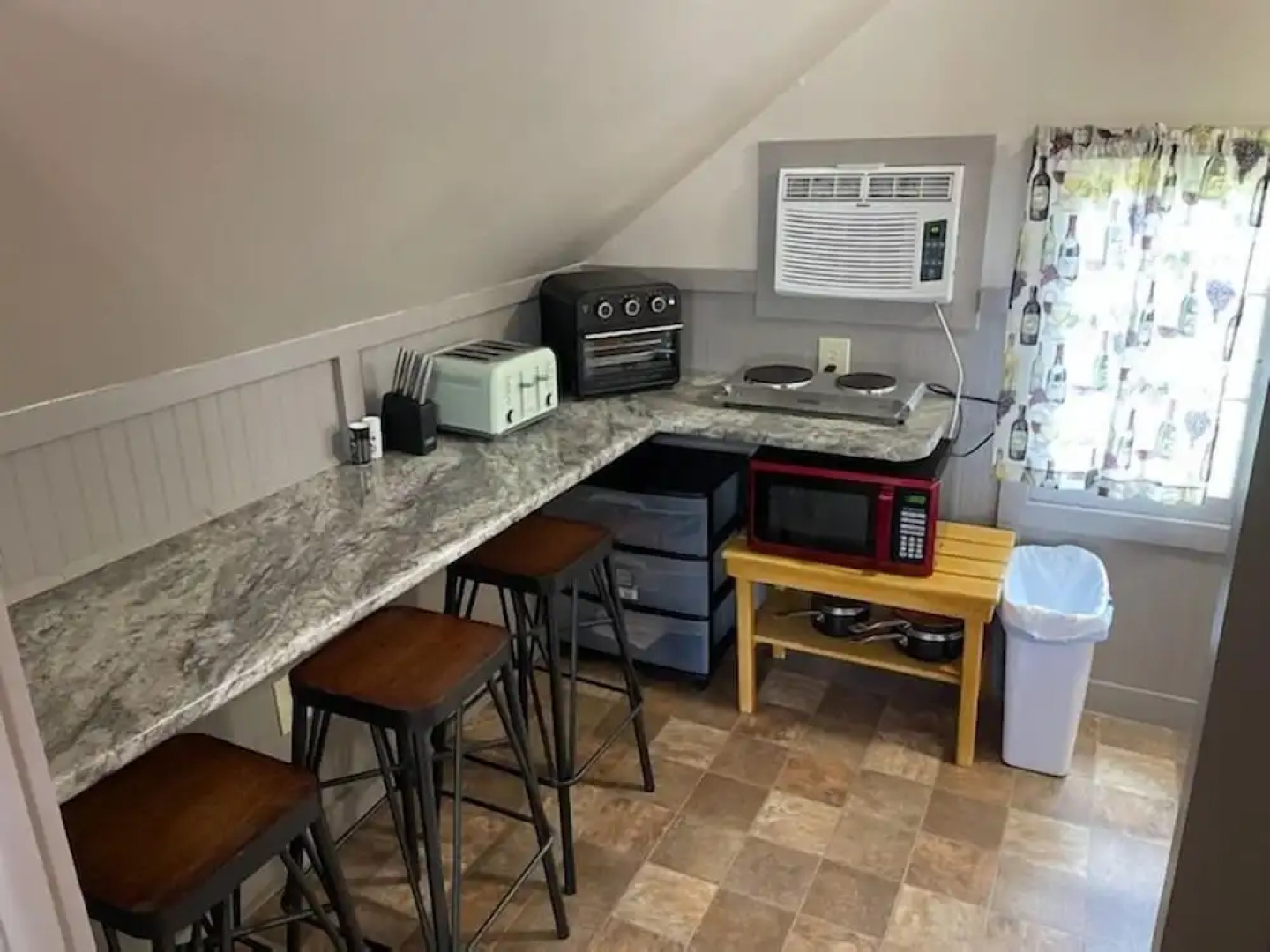 Riverside Point Resort