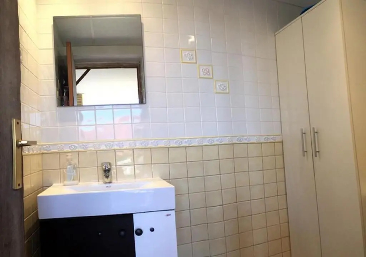 CALIFORNIA HOUSE IN CANYELLES by hlclub HUTB-15940