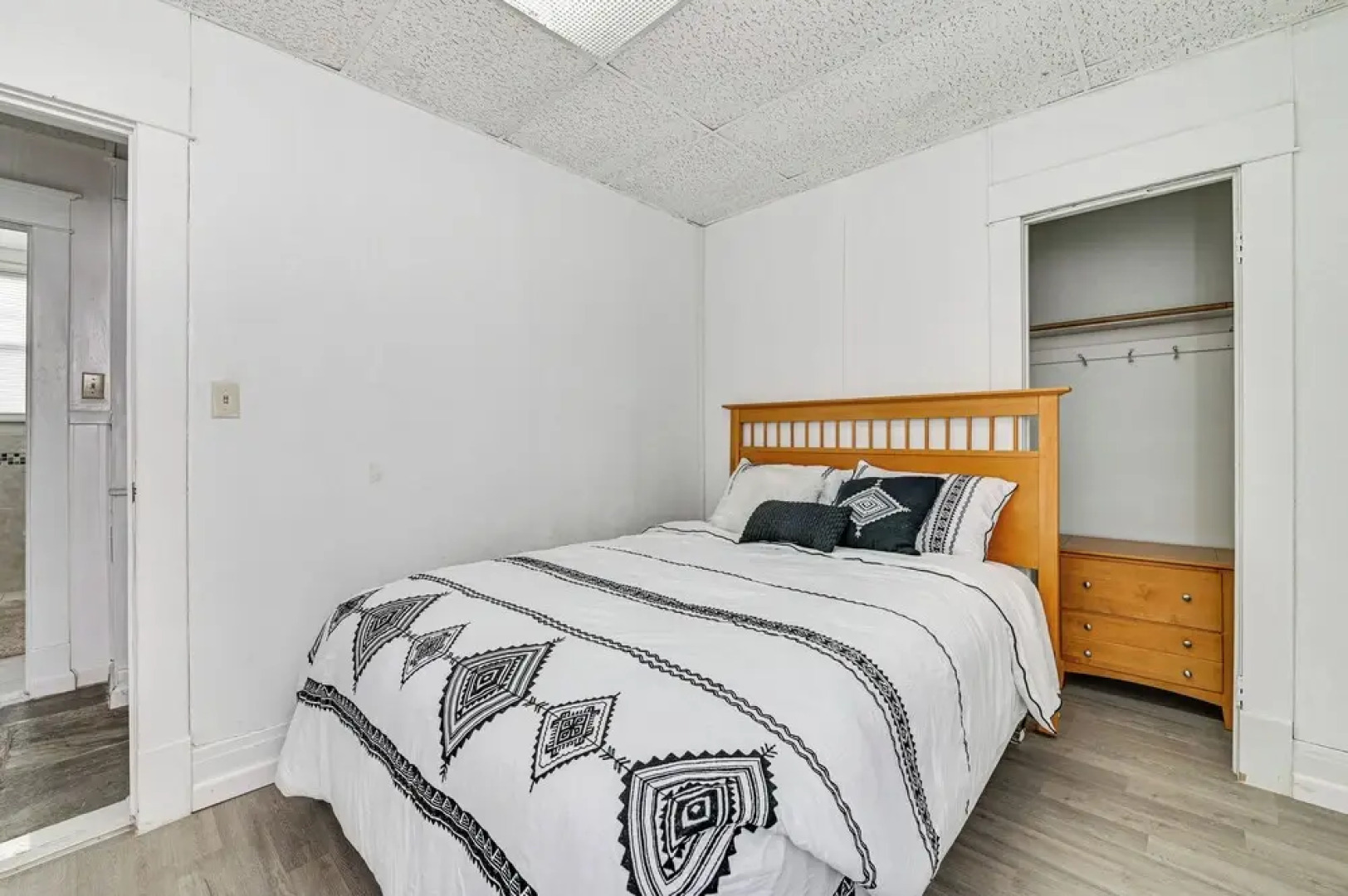 Schenectady Vacation Rental ~ 18 Mi to Albany!