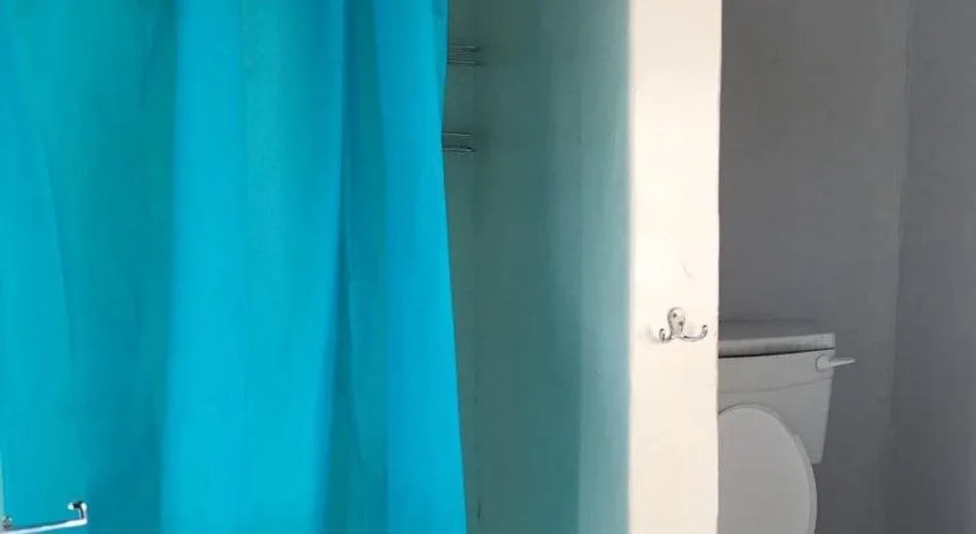 Sheri's Lodge & Backpackers