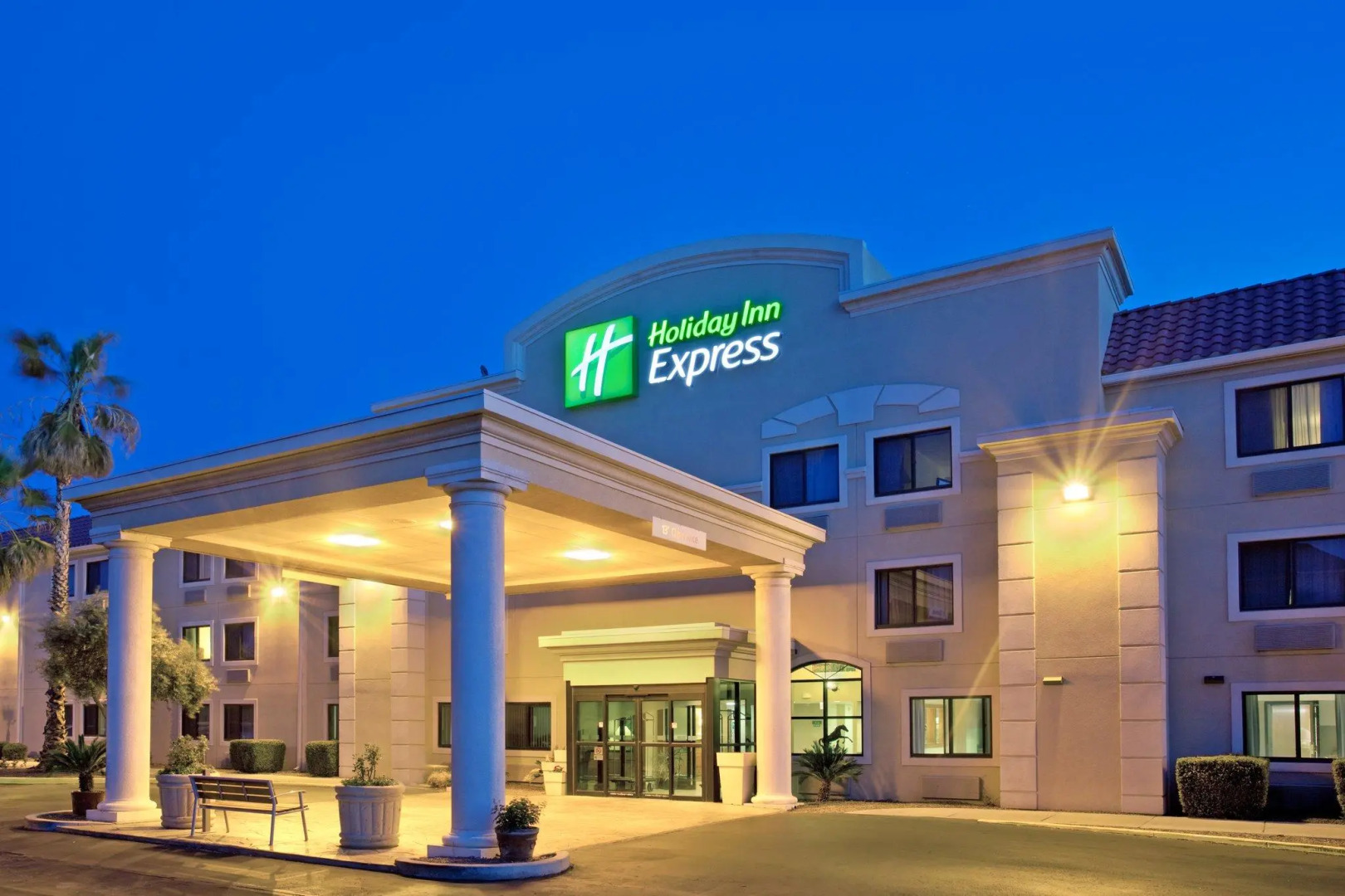 Holiday Inn Express Airport - Tucson by IHG