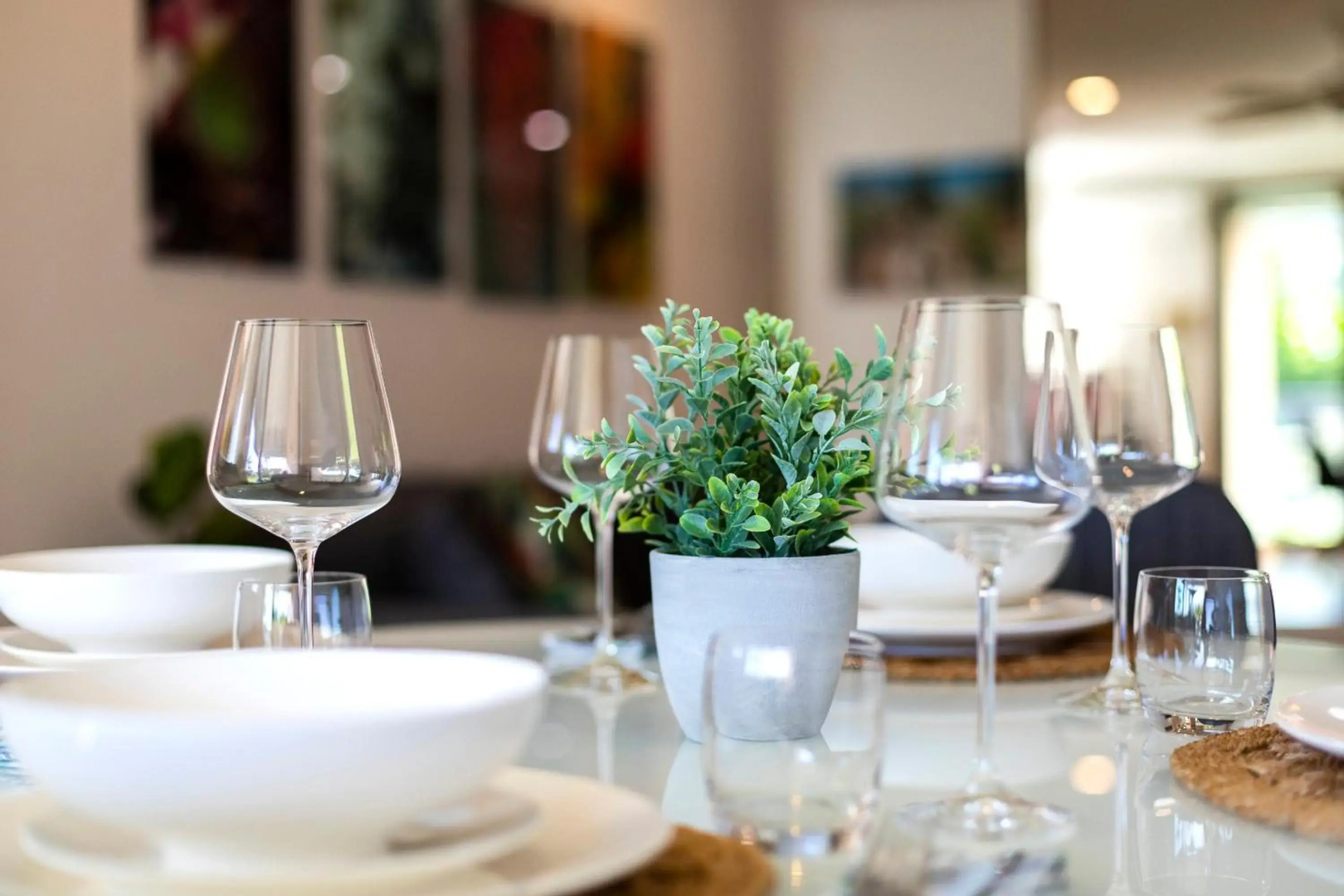 Montipora Unit 3 - In the heart of Airlie, wi-fi and Netflix