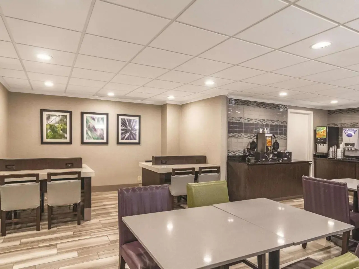 La Quinta Inn & Suites Brunswick #1040